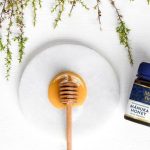 Cách dùng mật ong manuka đúng liều lượng, tối đa dinh dưỡng