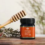 Bật mí công dụng của mật ong manuka tinh chất vàng từ thiên nhiên